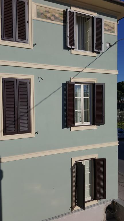 Hotel Fiore Di Loto Capannori Exterior foto