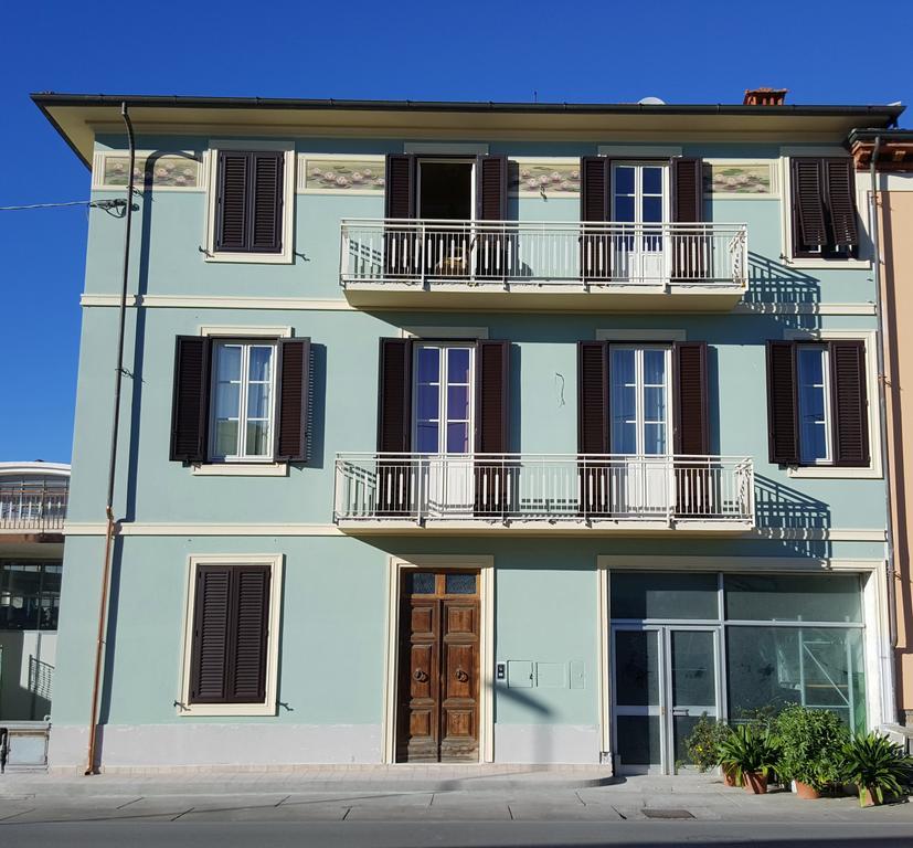 Hotel Fiore Di Loto Capannori Exterior foto