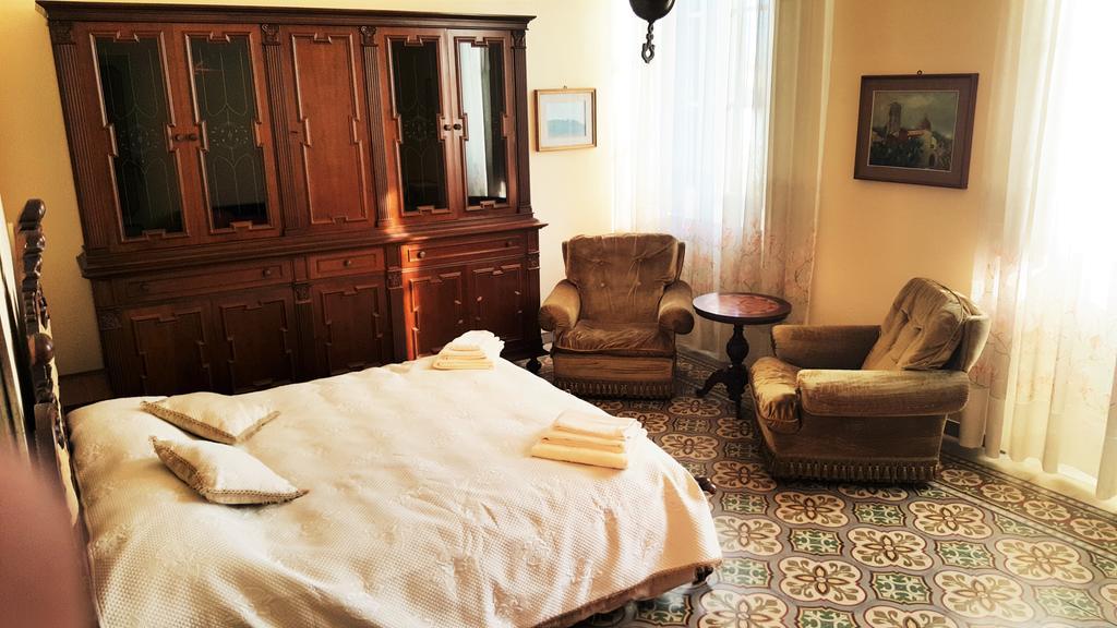 Hotel Fiore Di Loto Capannori Exterior foto